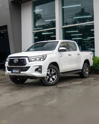 TOYOTA HILUX 2.8 SRX 4X4 CD 16V DIESEL 4P AUTOMÁTICO